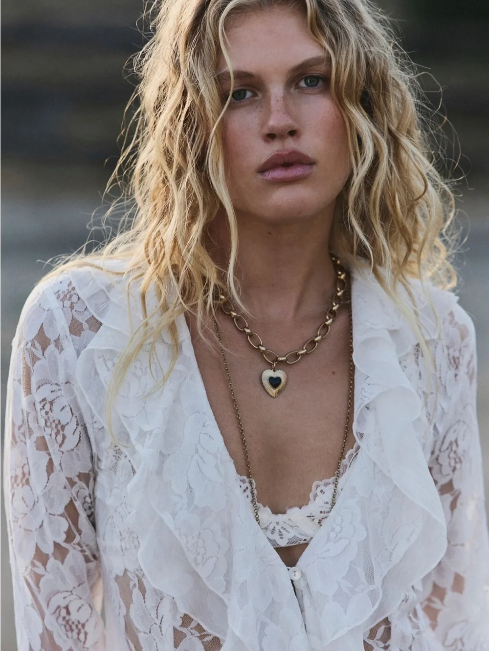 NWT Free People Zehnder Layer Necklace in Gold - Picture 5 of 5